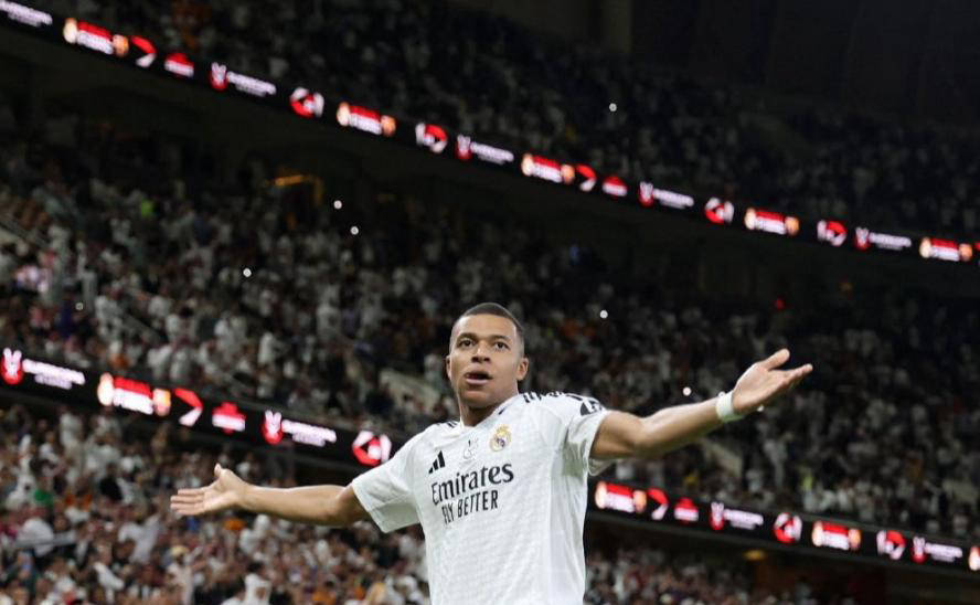 姆巴佩伤退，皇马争议获胜！比利亚雷亚尔差点逆袭